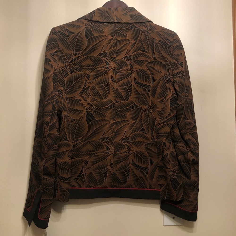 Blazer - Picture 2 of 5